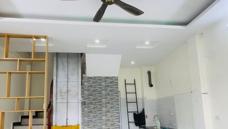 BÁN NHÀ NGÕ 272 NGỌC HỒI THANH TRÌ, 5 TẦNG, 32M2, MT 4.7 MÉT, GIÁ 5X TỶ - Ô TÔ TRÁNH, KINH DOANH ĐỈNH